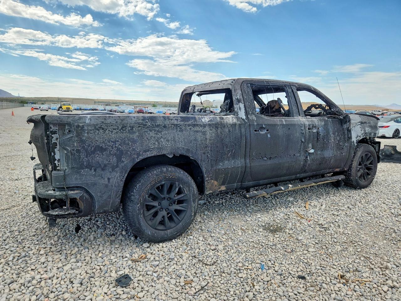 2021 CHEVROLET SILVERADO K1500 LTZ — снимка 3