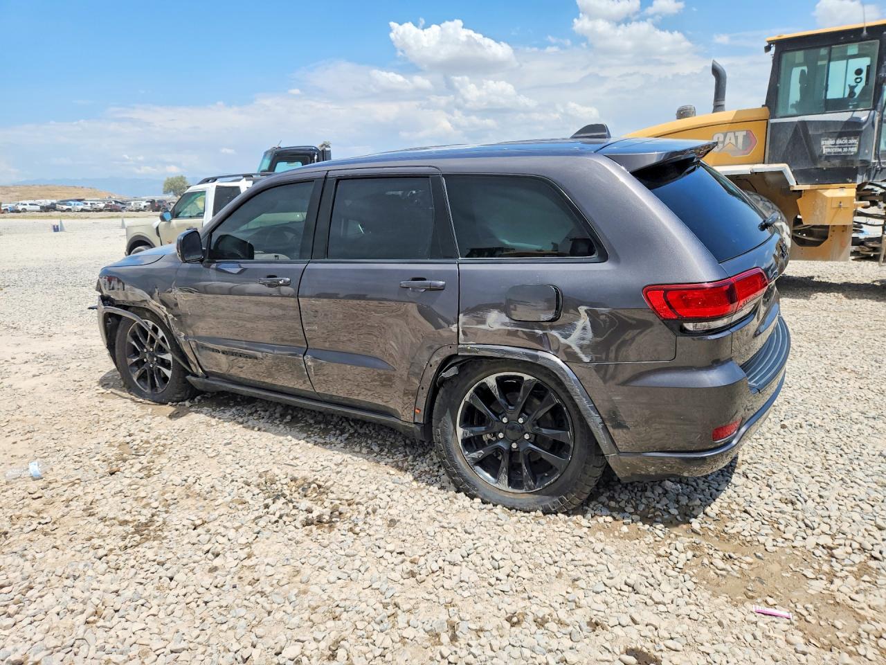 2019 JEEP GRAND CHEROKEE LAREDO — снимка 2