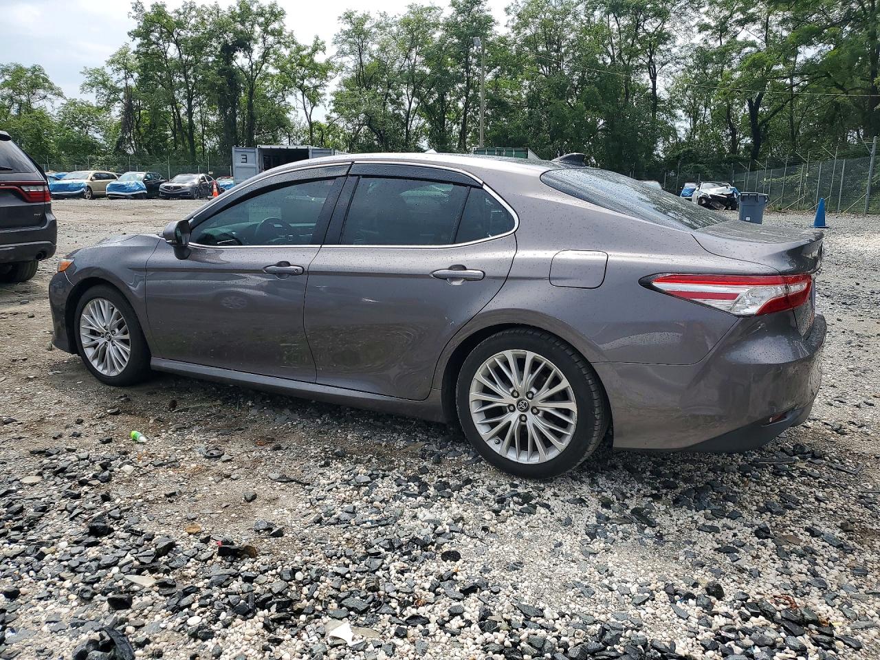 2018 TOYOTA CAMRY XLE — снимка 2