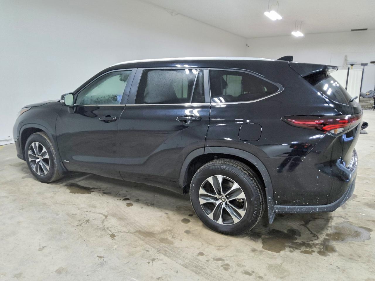 2026 TOYOTA HIGHLANDER HYBRID XLE — снимка 2