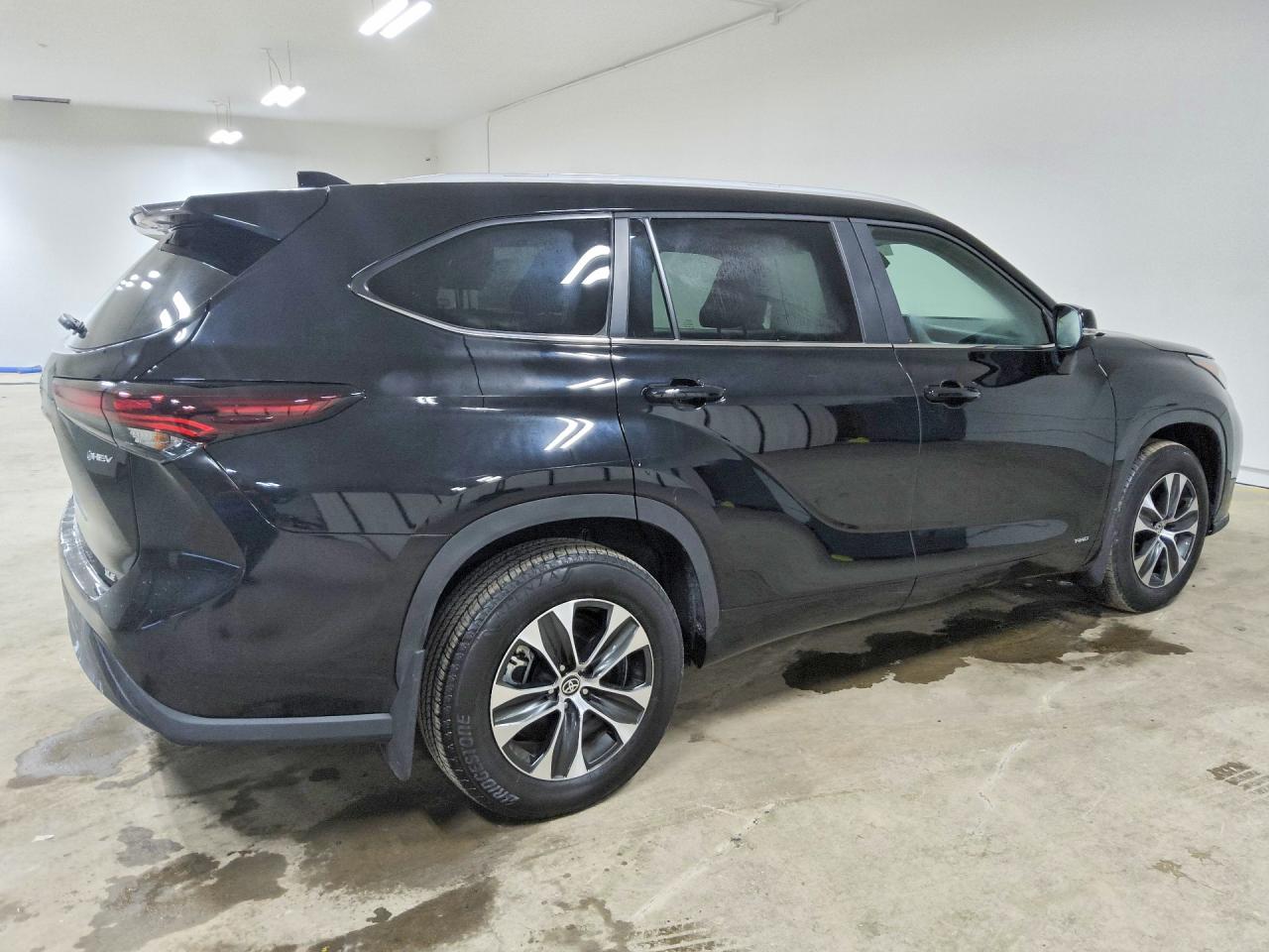 2026 TOYOTA HIGHLANDER HYBRID XLE — снимка 3