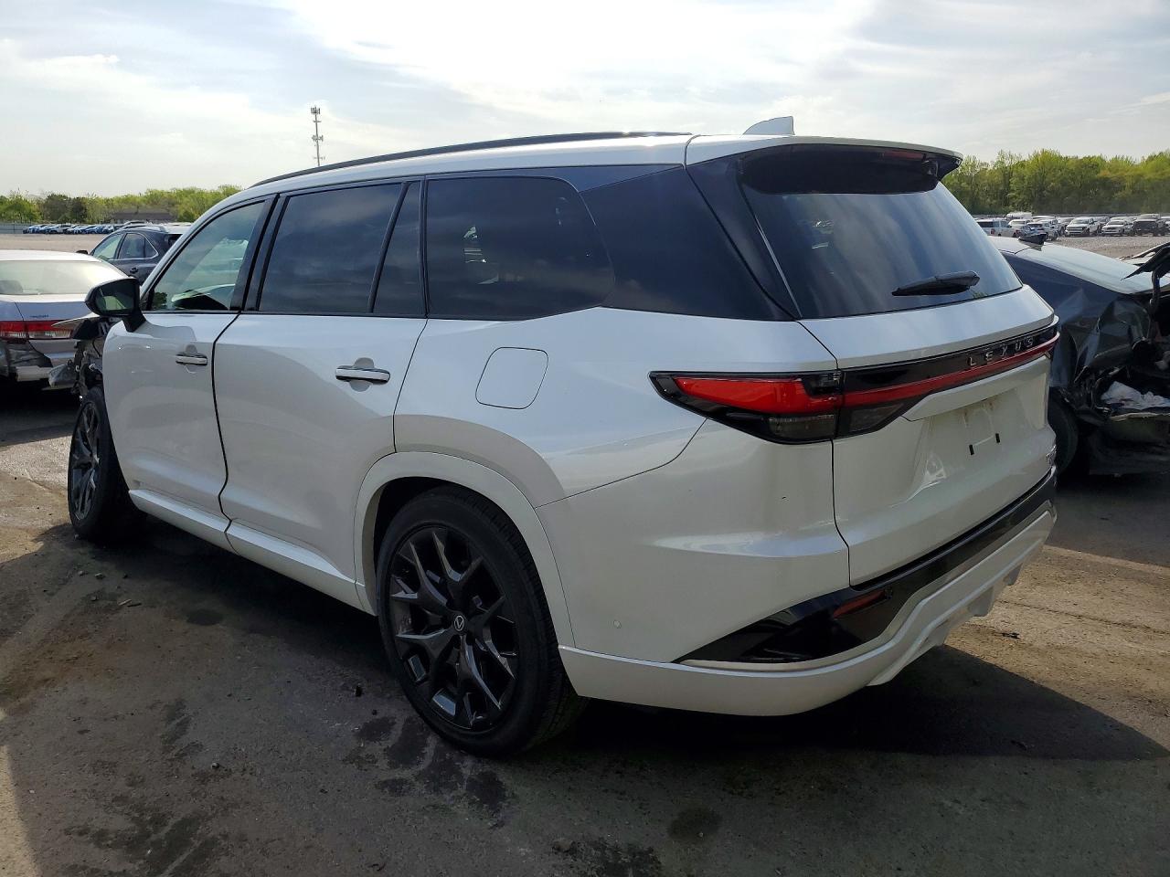 2026 LEXUS TX 500H F SPORT PERFORMANCE PREMIUM — снимка 2