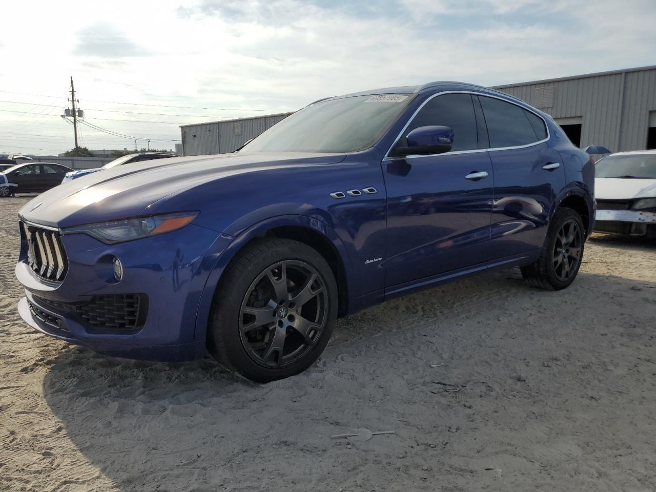 2018 MASERATI LEVANTE LUXURY