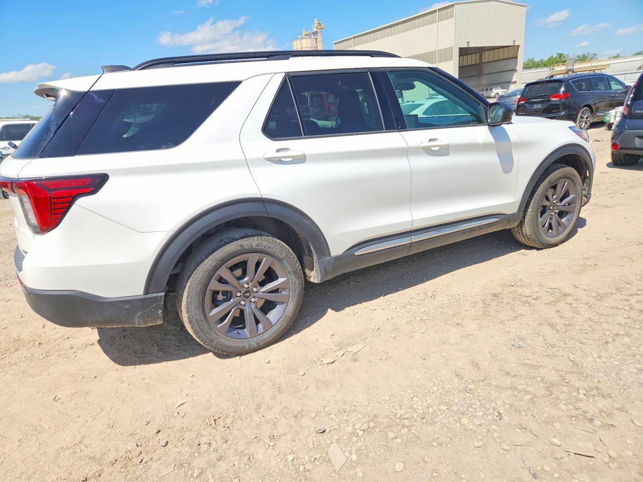 2025 FORD EXPLORER ACTIVE — снимка 3