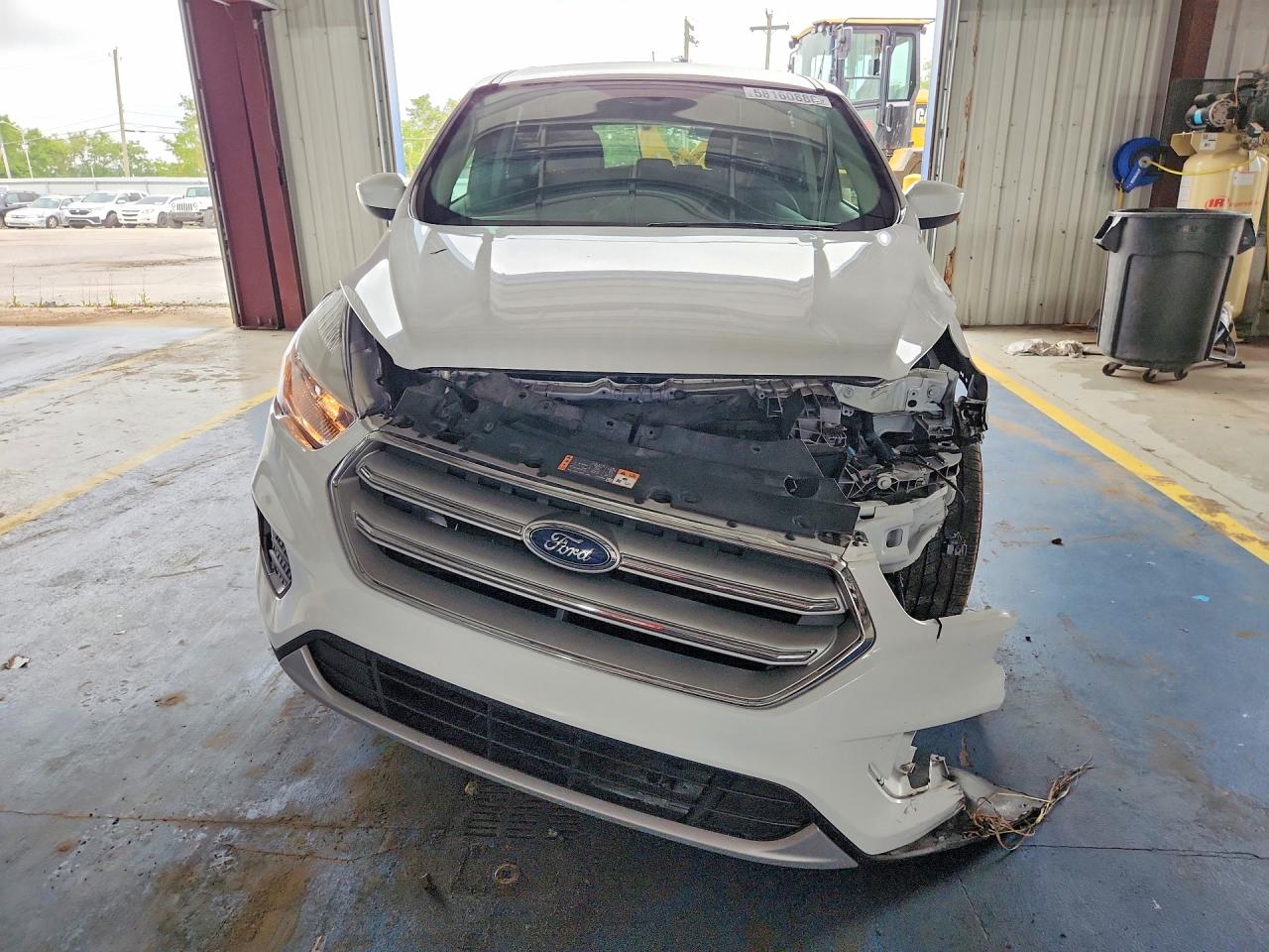 2019 FORD ESCAPE SE — снимка 5