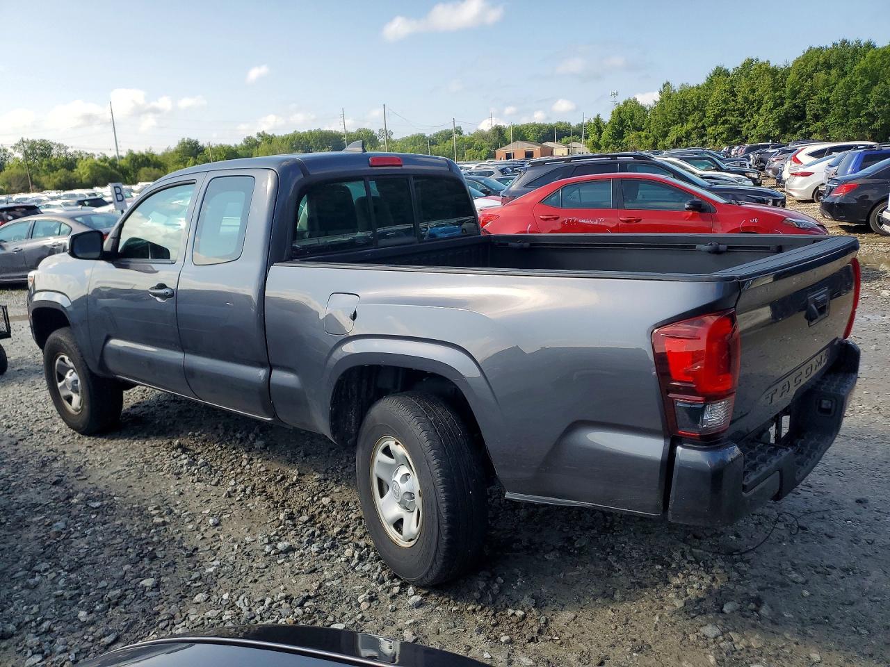 2018 TOYOTA TACOMA SR — снимка 2