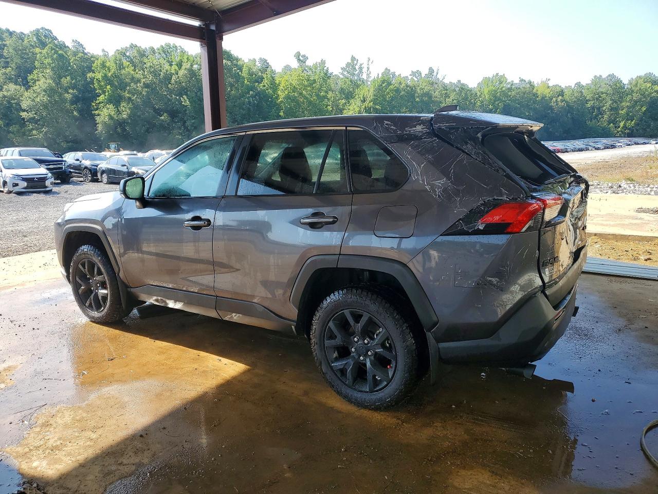 2024 TOYOTA RAV4 LE — снимка 2