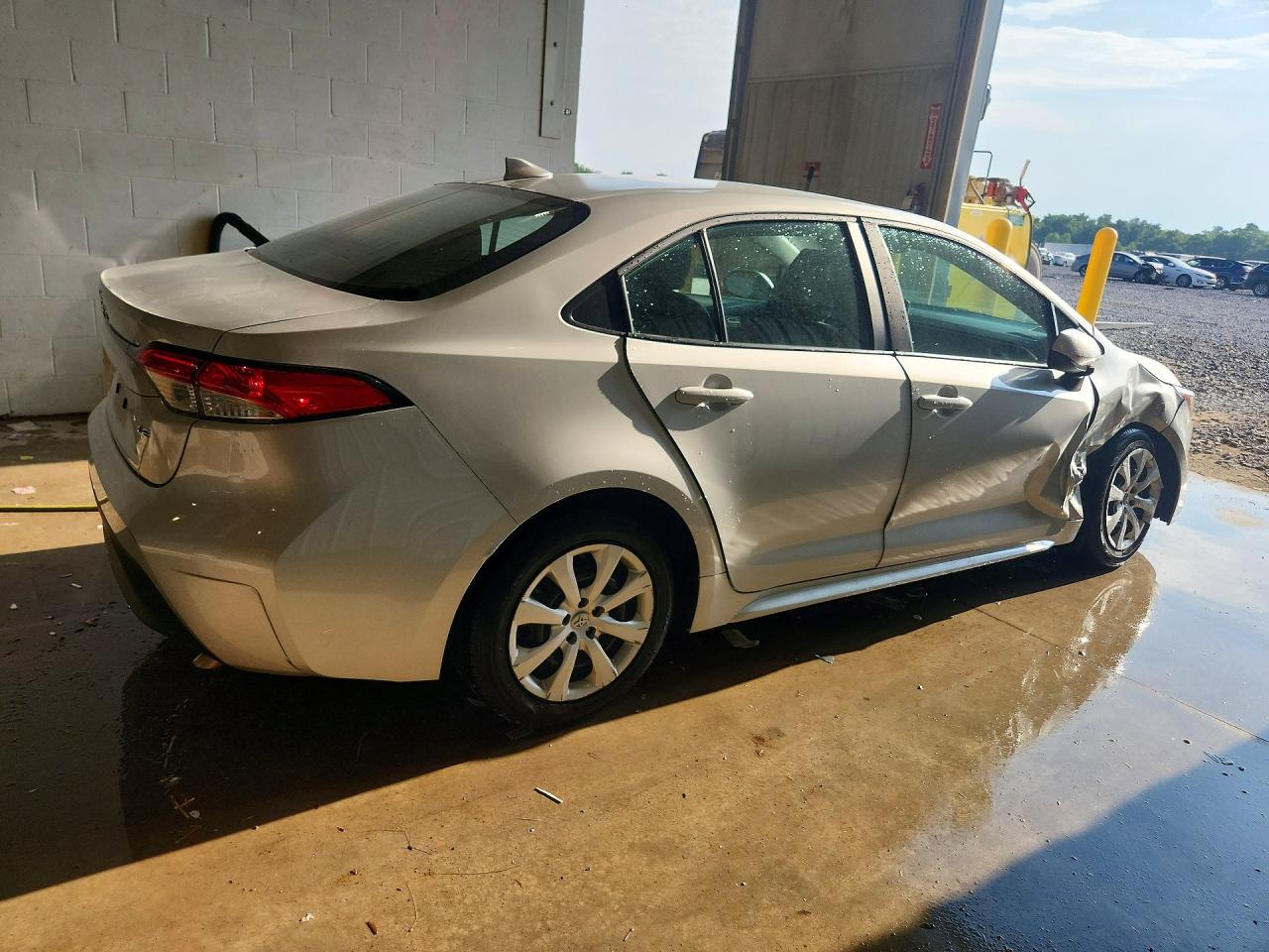 2025 TOYOTA COROLLA LE — снимка 3