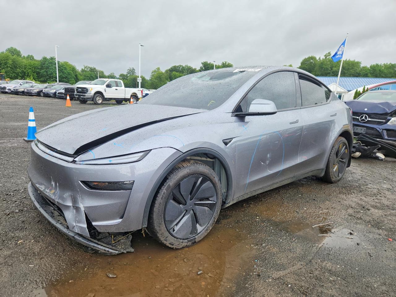 2026 TESLA MODEL Y