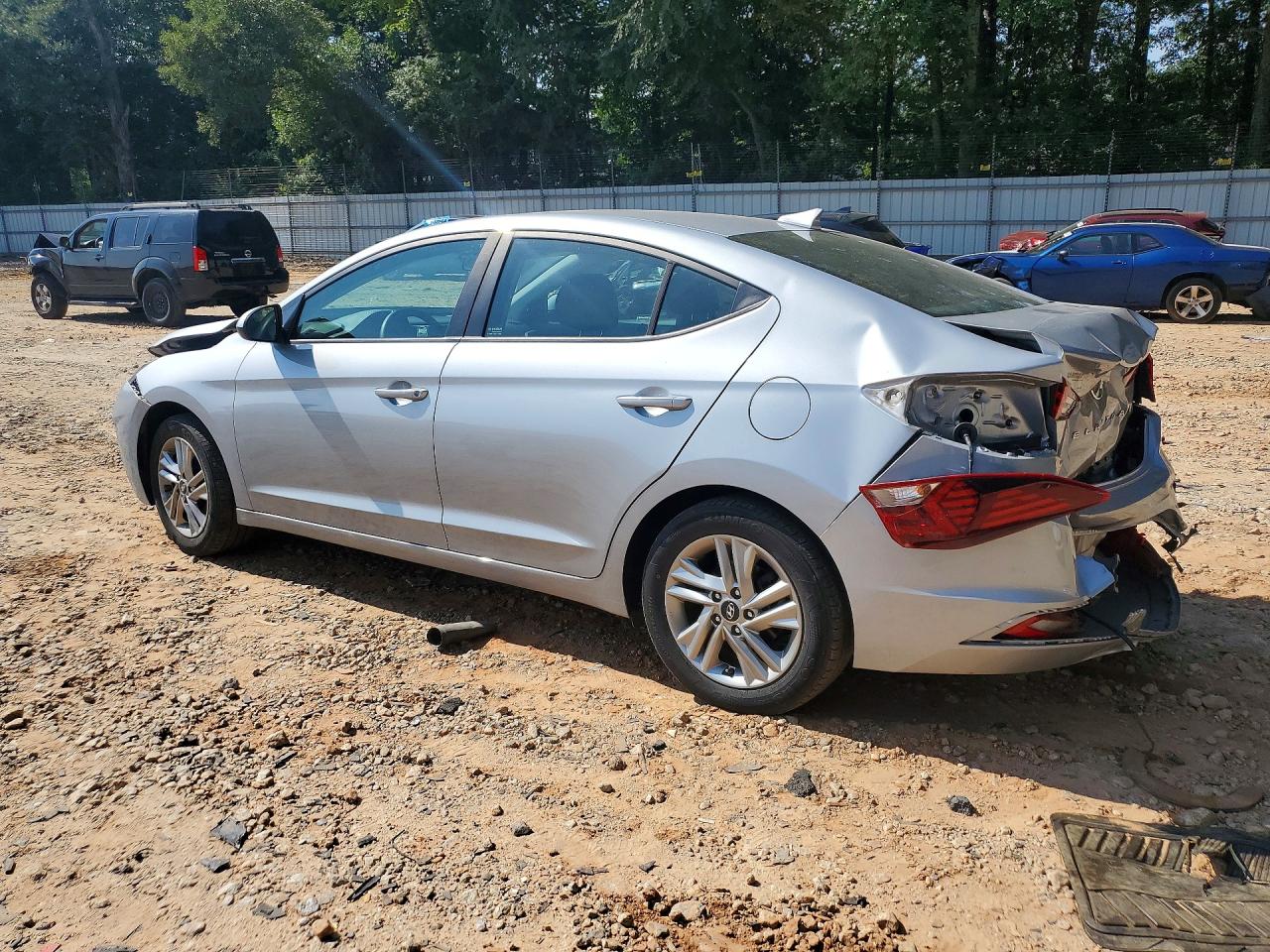 2020 HYUNDAI ELANTRA SEL — снимка 2