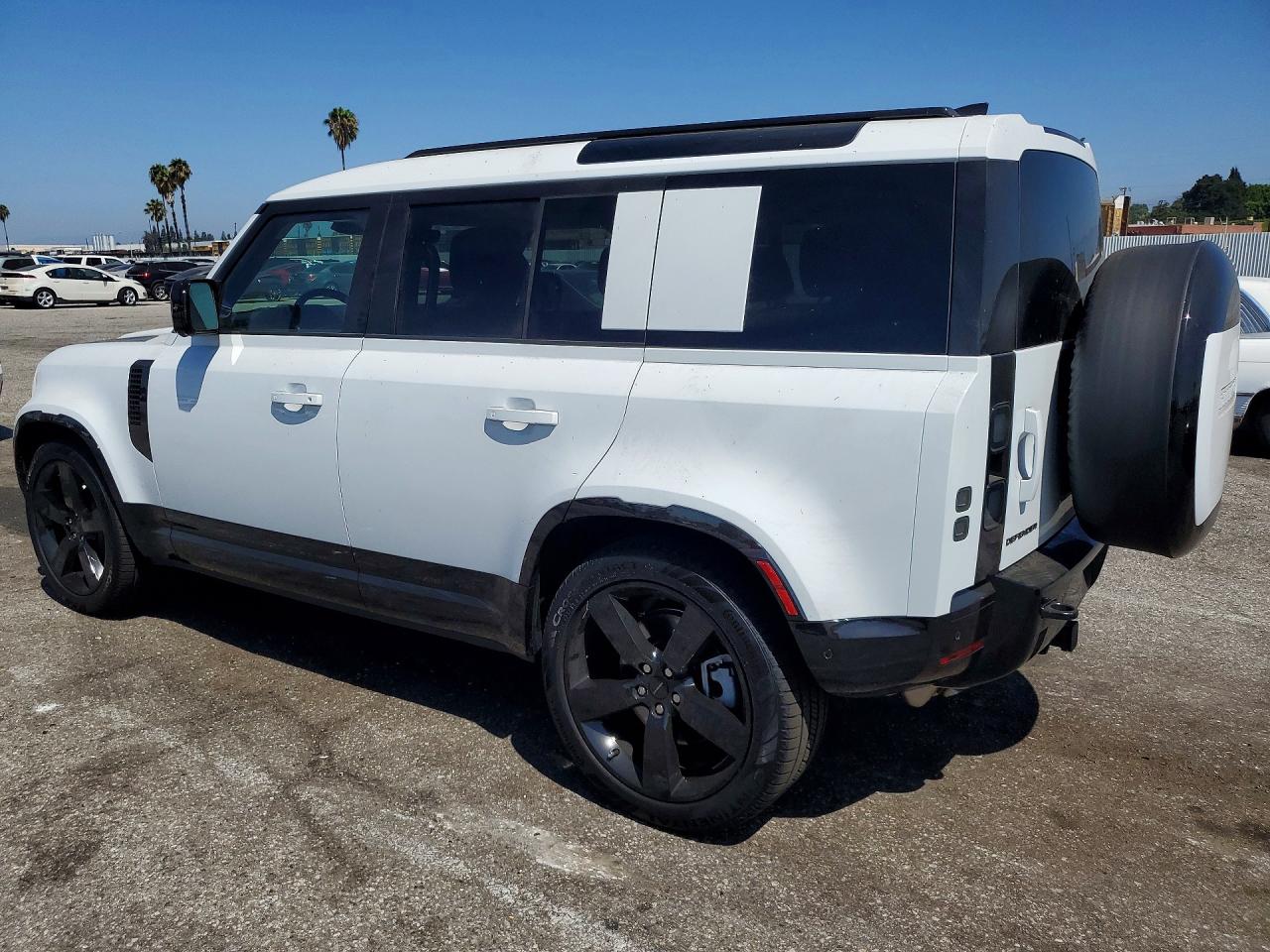 2026 LAND ROVER DEFENDER 110 X-DYNAMIC SE — снимка 2