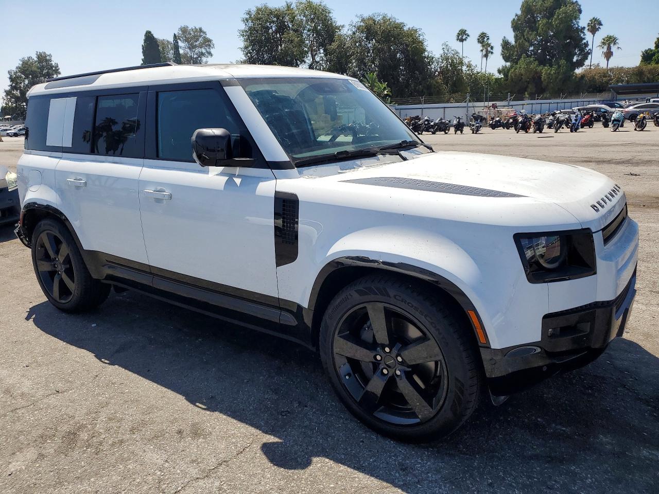 2026 LAND ROVER DEFENDER 110 X-DYNAMIC SE — снимка 4