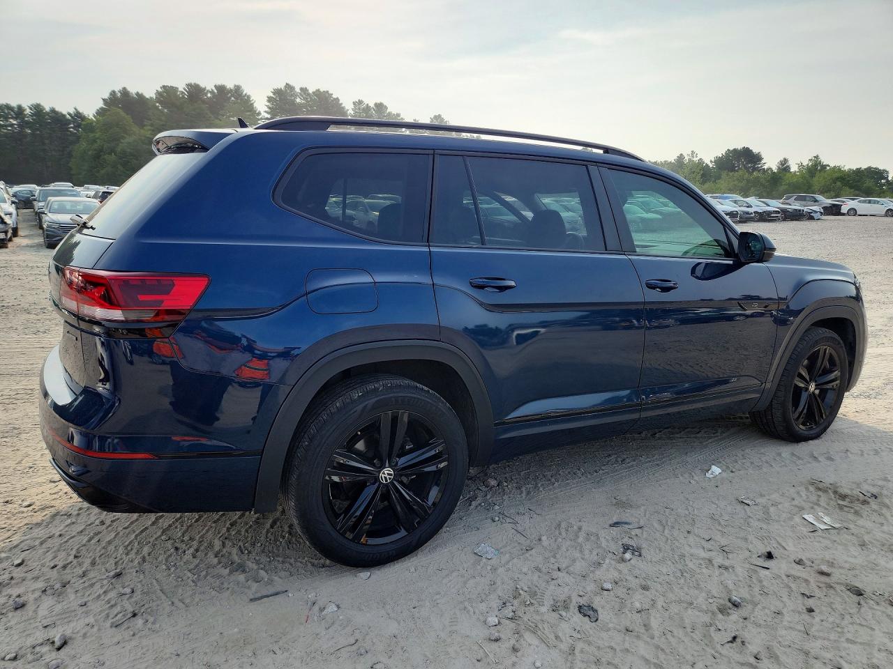 2023 VOLKSWAGEN ATLAS SEL R-LINE — снимка 3