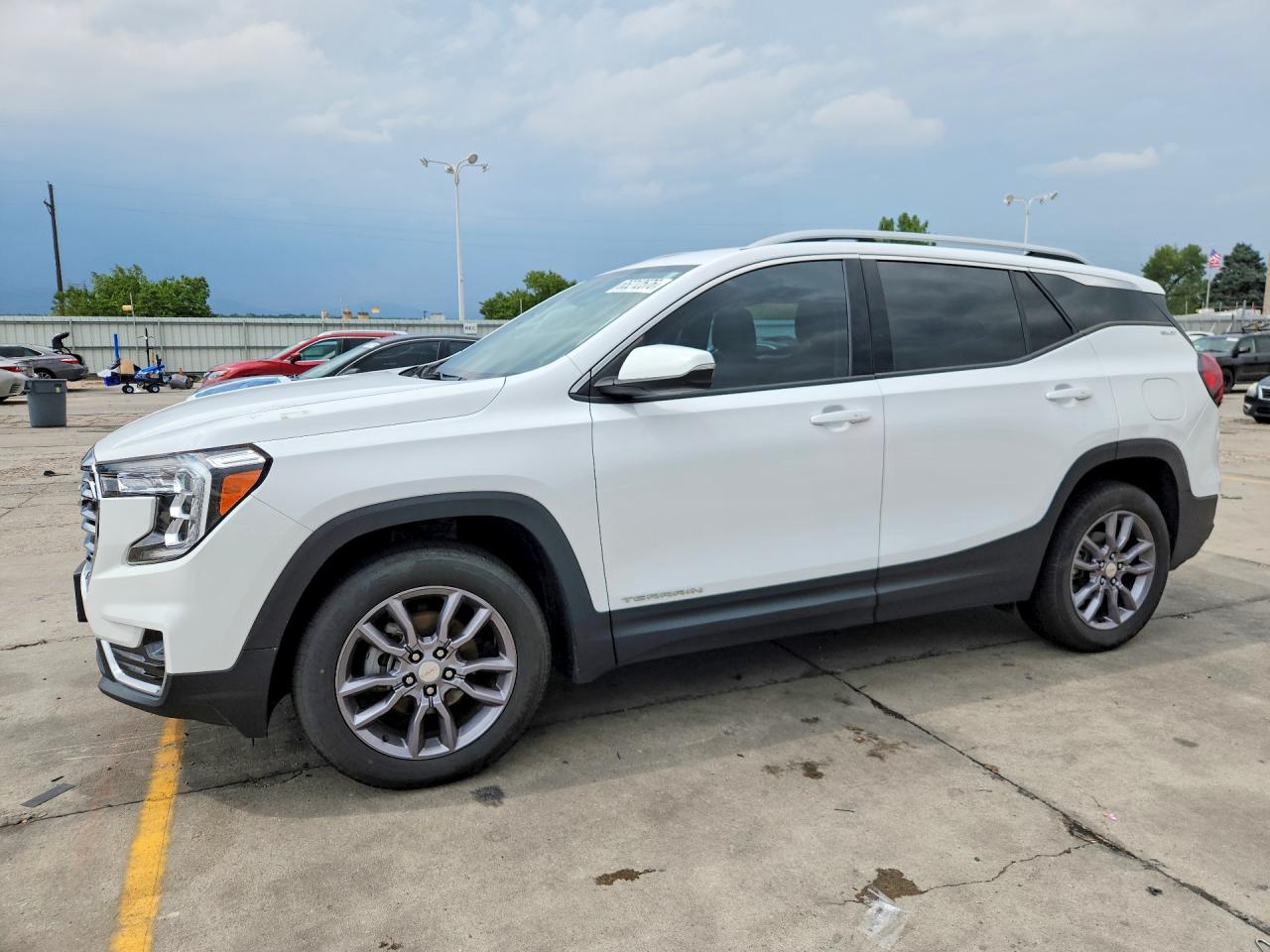 2023 GMC TERRAIN SLT