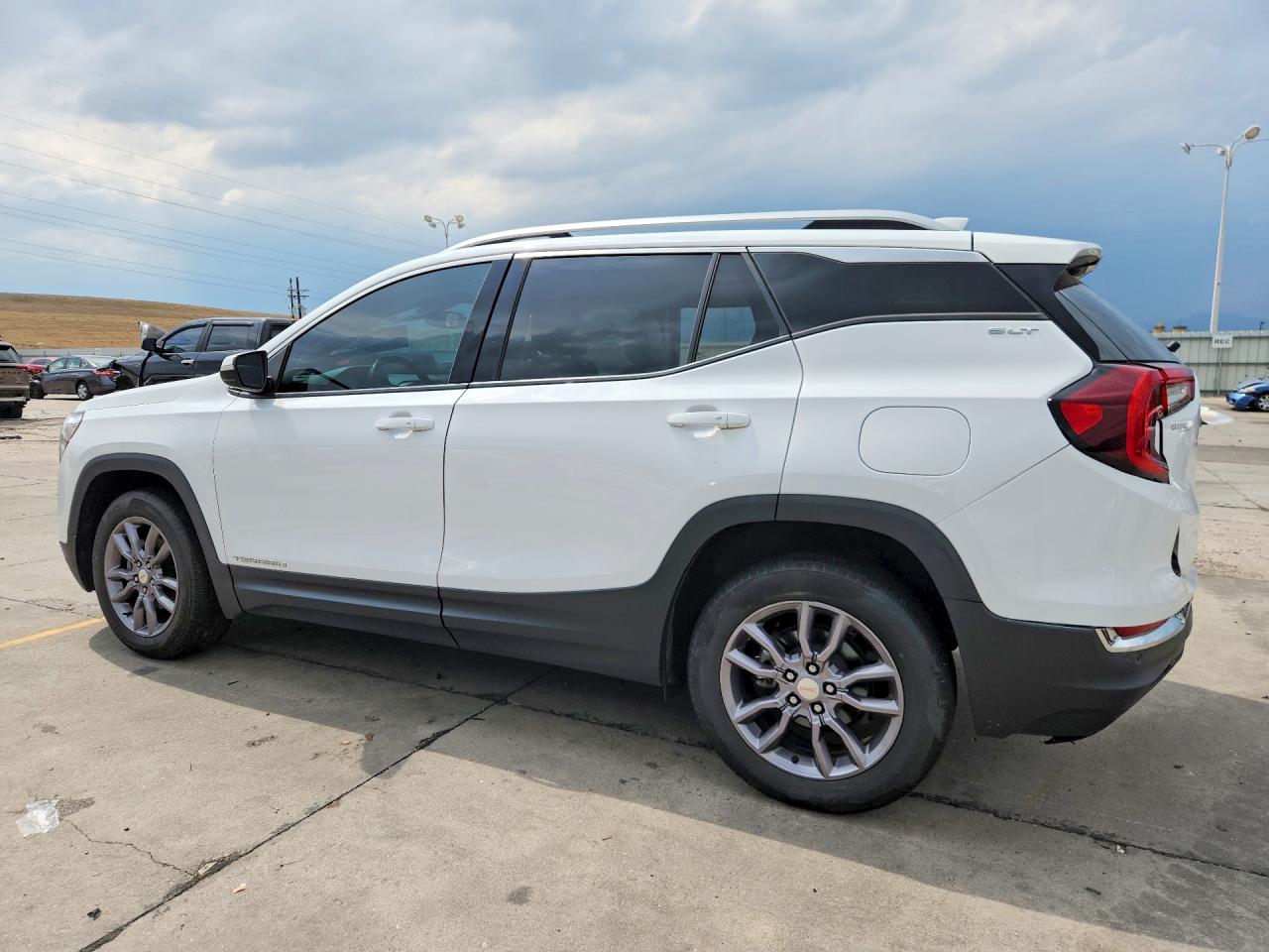 2023 GMC TERRAIN SLT — снимка 2