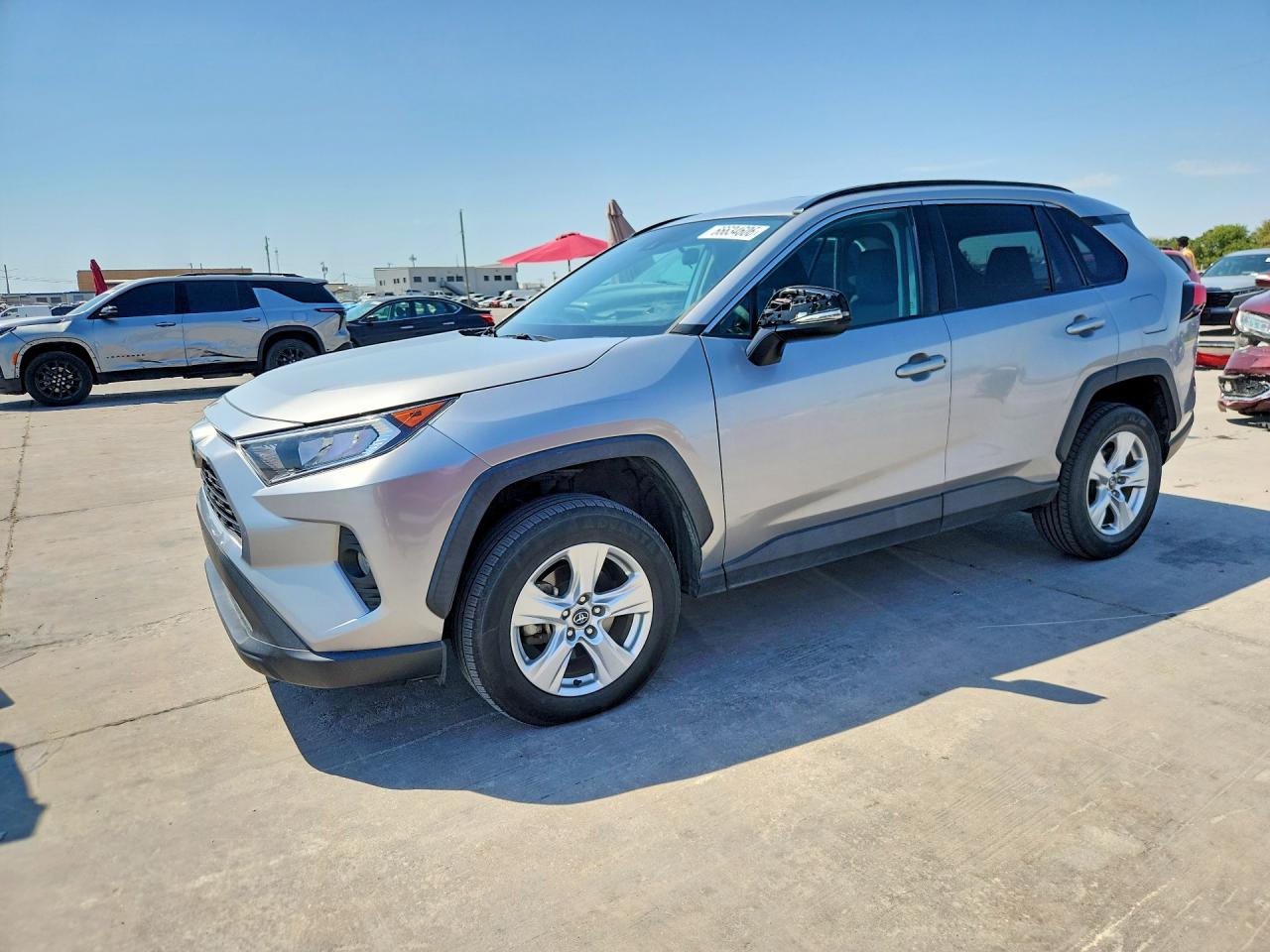 2020 TOYOTA RAV4 XLE