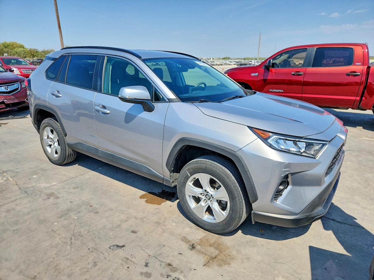 2020 TOYOTA RAV4 XLE — снимка 4
