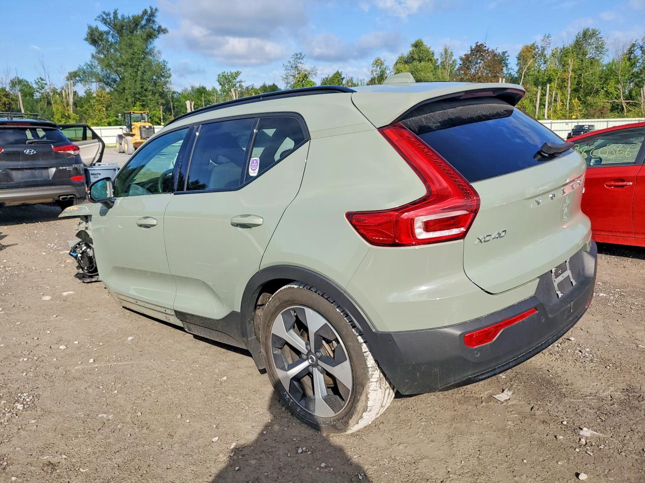 2024 VOLVO XC40 PLUS — снимка 2