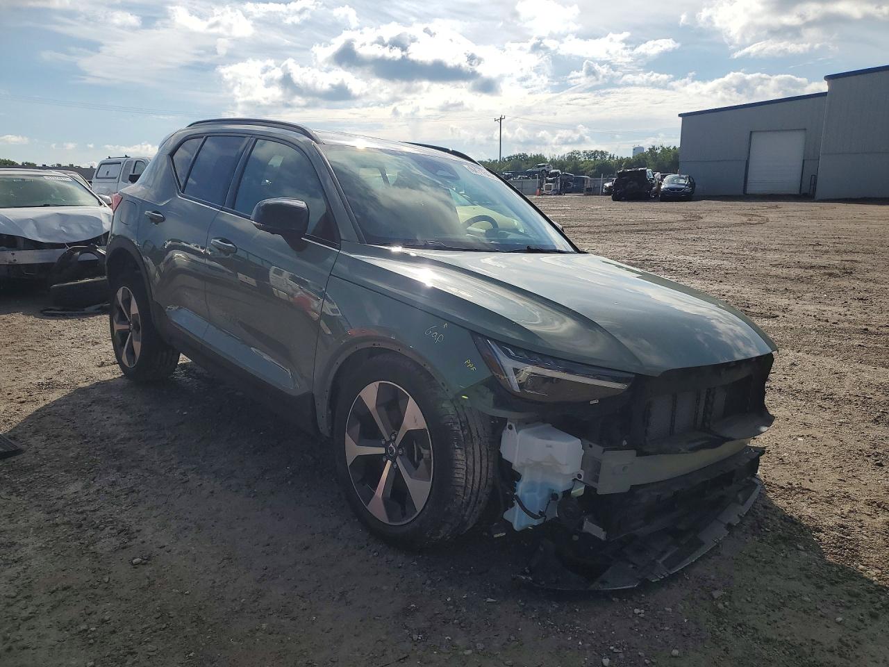 2024 VOLVO XC40 PLUS — снимка 4