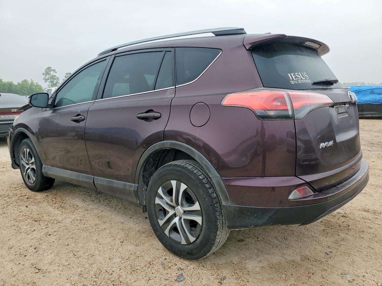 2018 TOYOTA RAV4 LE — снимка 2
