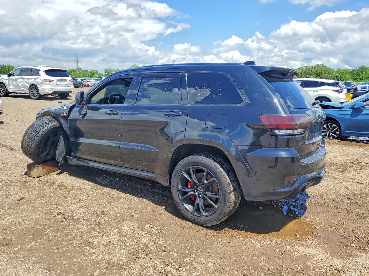 2015 JEEP GRAND CHEROKEE SRT-8 — снимка 2
