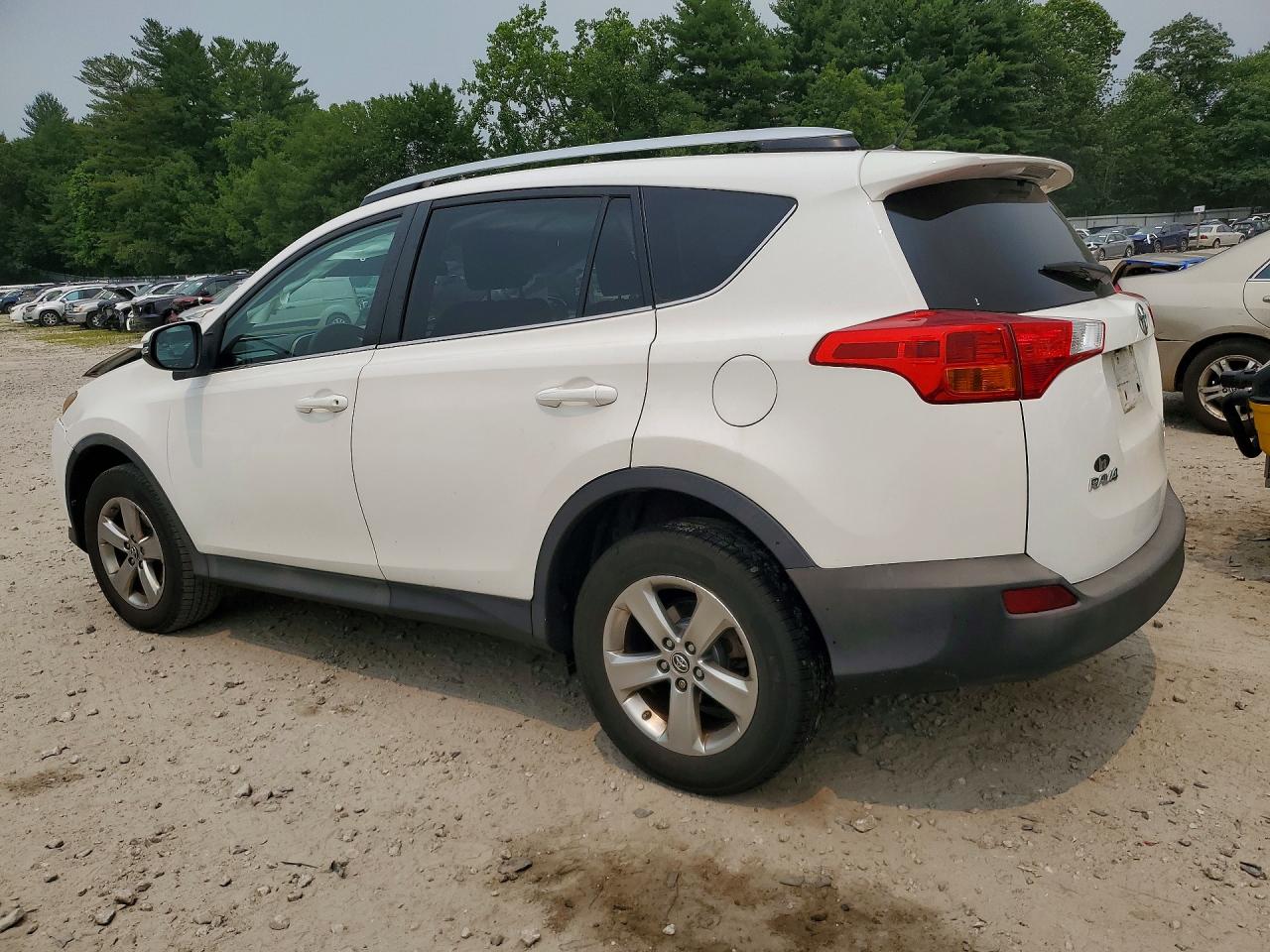 2015 TOYOTA RAV4 XLE — снимка 2
