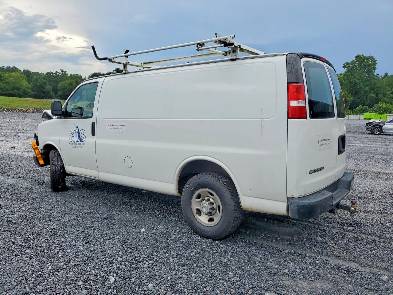 2020 CHEVROLET EXPRESS G2500 — снимка 2