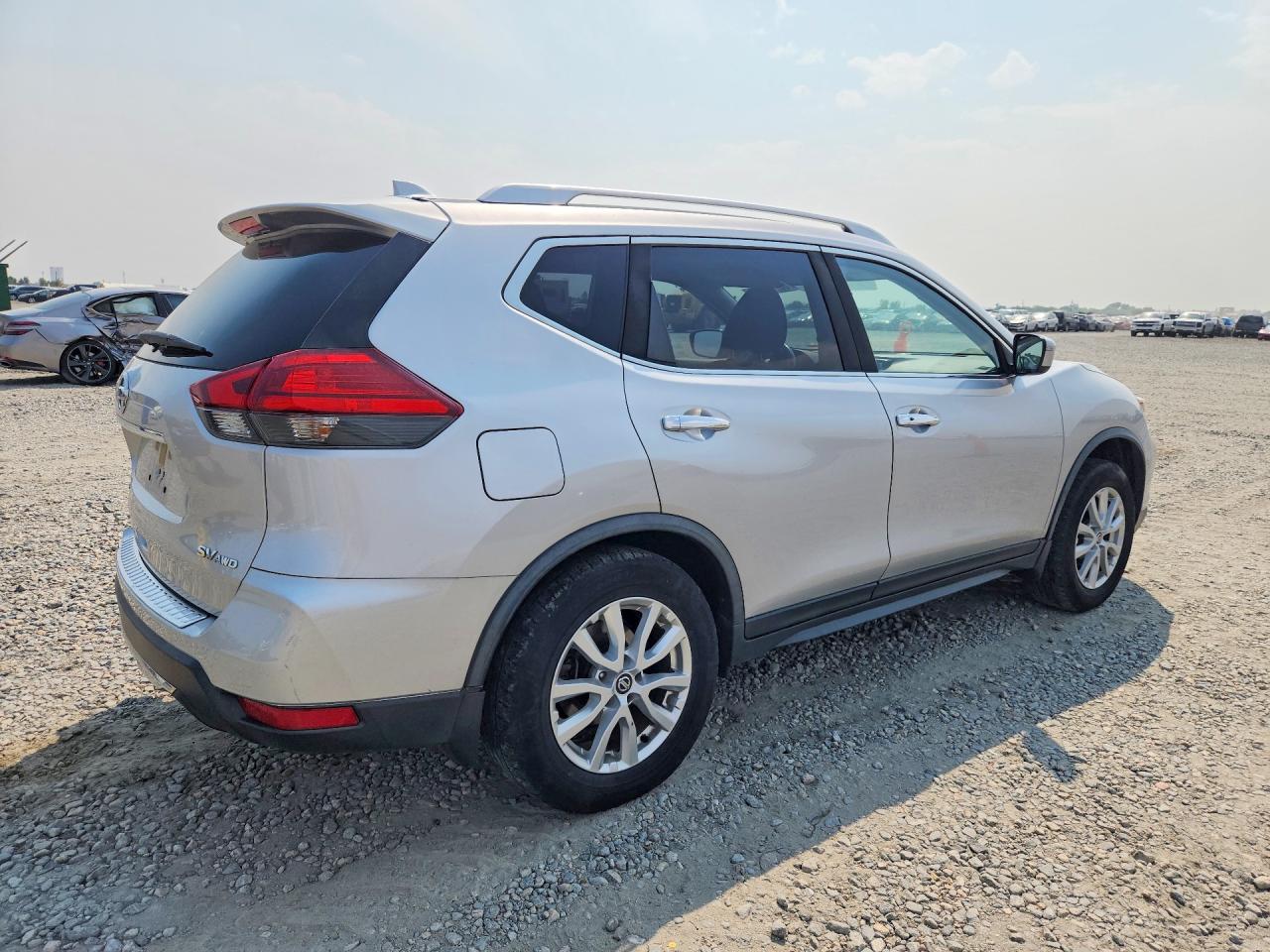 2017 NISSAN ROGUE SV — снимка 3