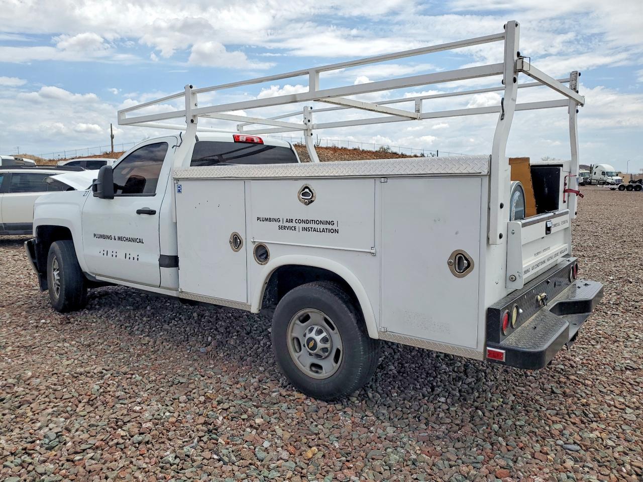 2017 CHEVROLET 2500 — снимка 2