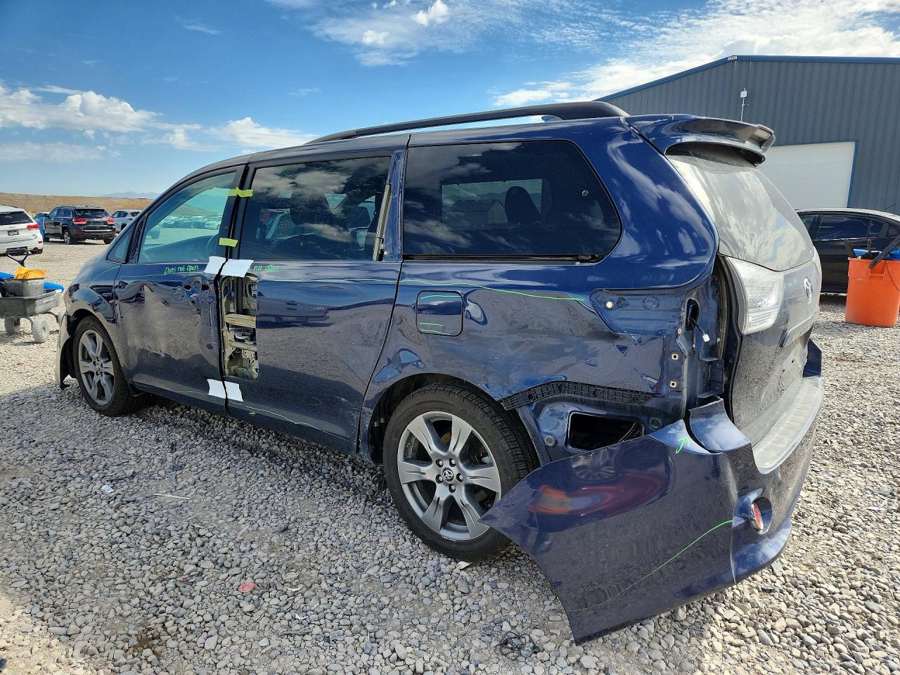 2018 TOYOTA SIENNA SE 8-PASSENGER — снимка 2