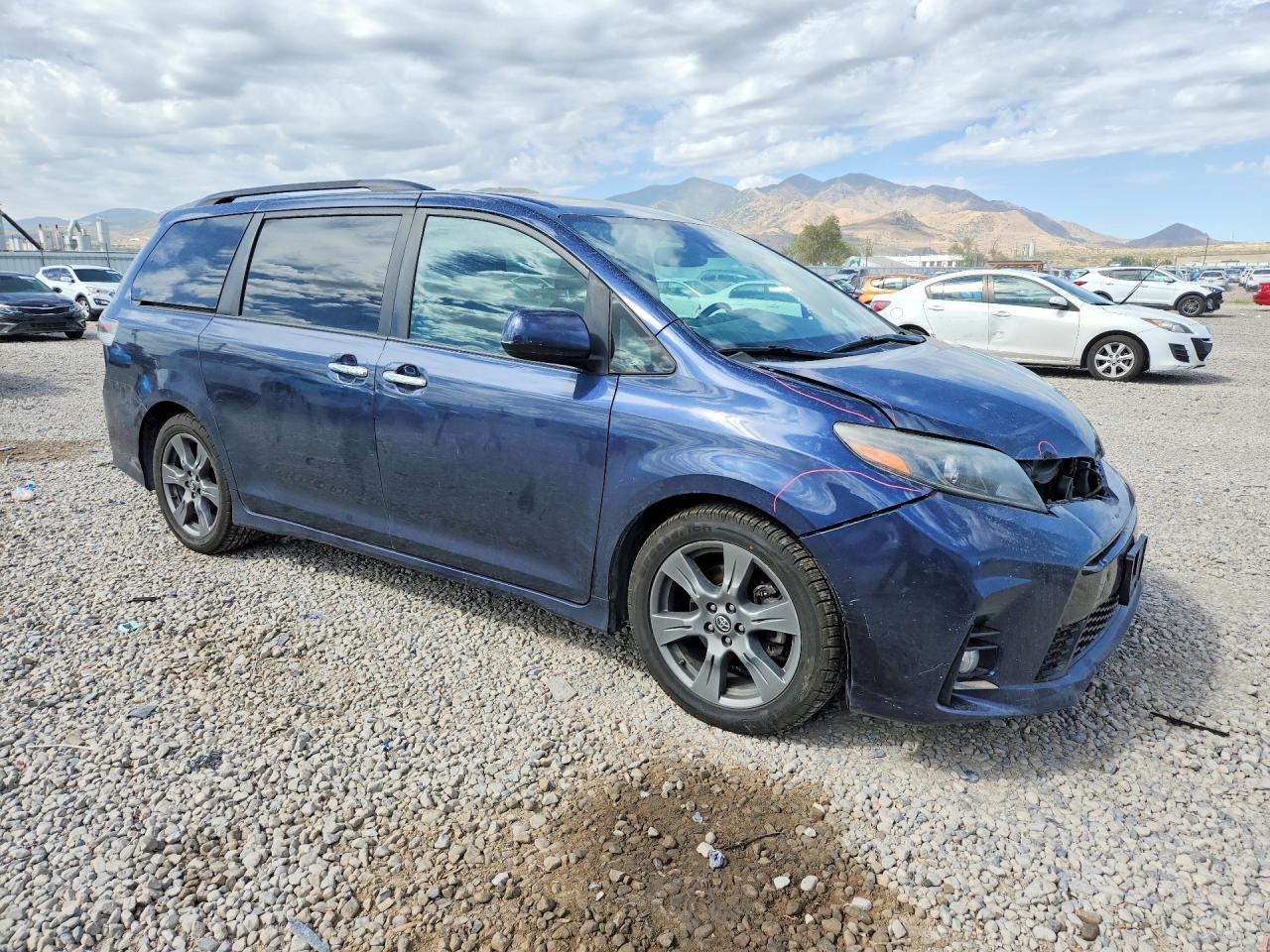 2018 TOYOTA SIENNA SE 8-PASSENGER — снимка 4