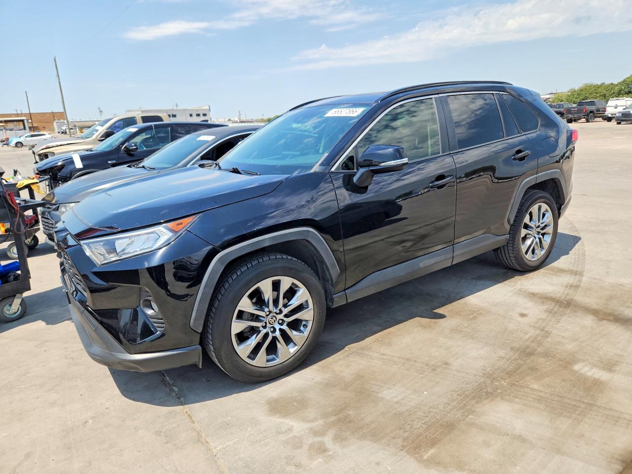 2020 TOYOTA RAV4 XLE PREMIUM