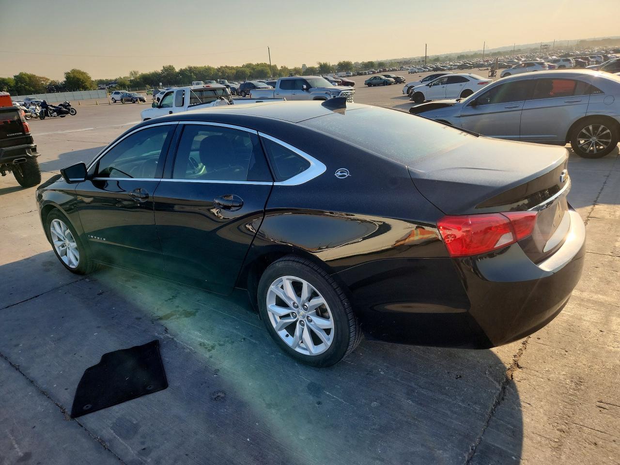 2017 CHEVROLET IMPALA LT — снимка 2