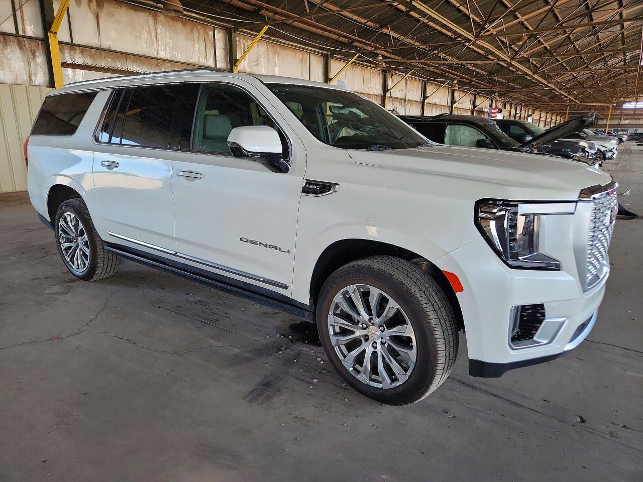 2023 GMC YUKON XL DENALI — снимка 4