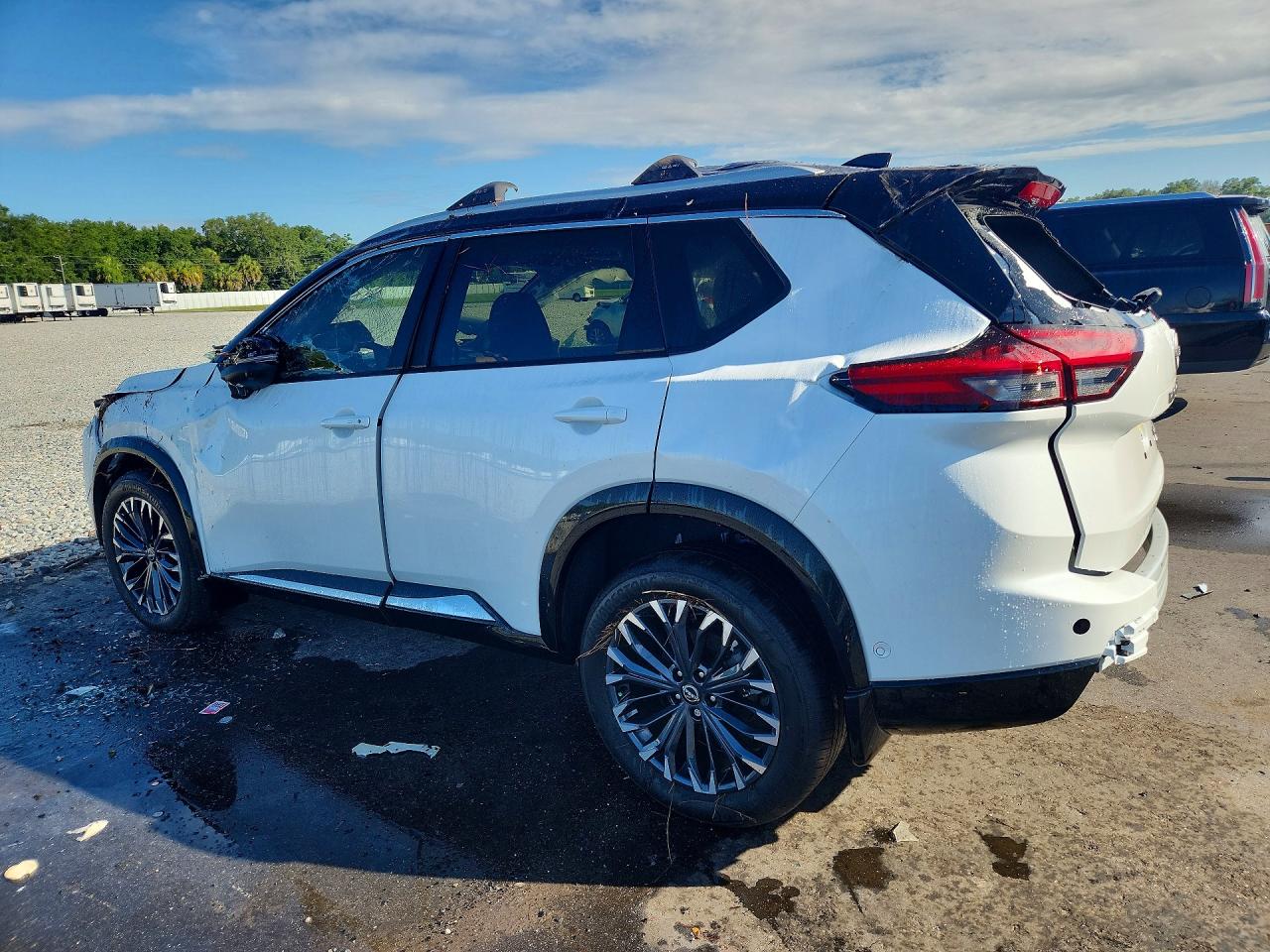 2026 NISSAN ROGUE PLATINUM — снимка 2