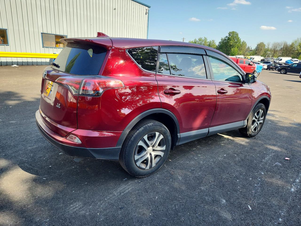 2018 TOYOTA RAV4 LE — снимка 3