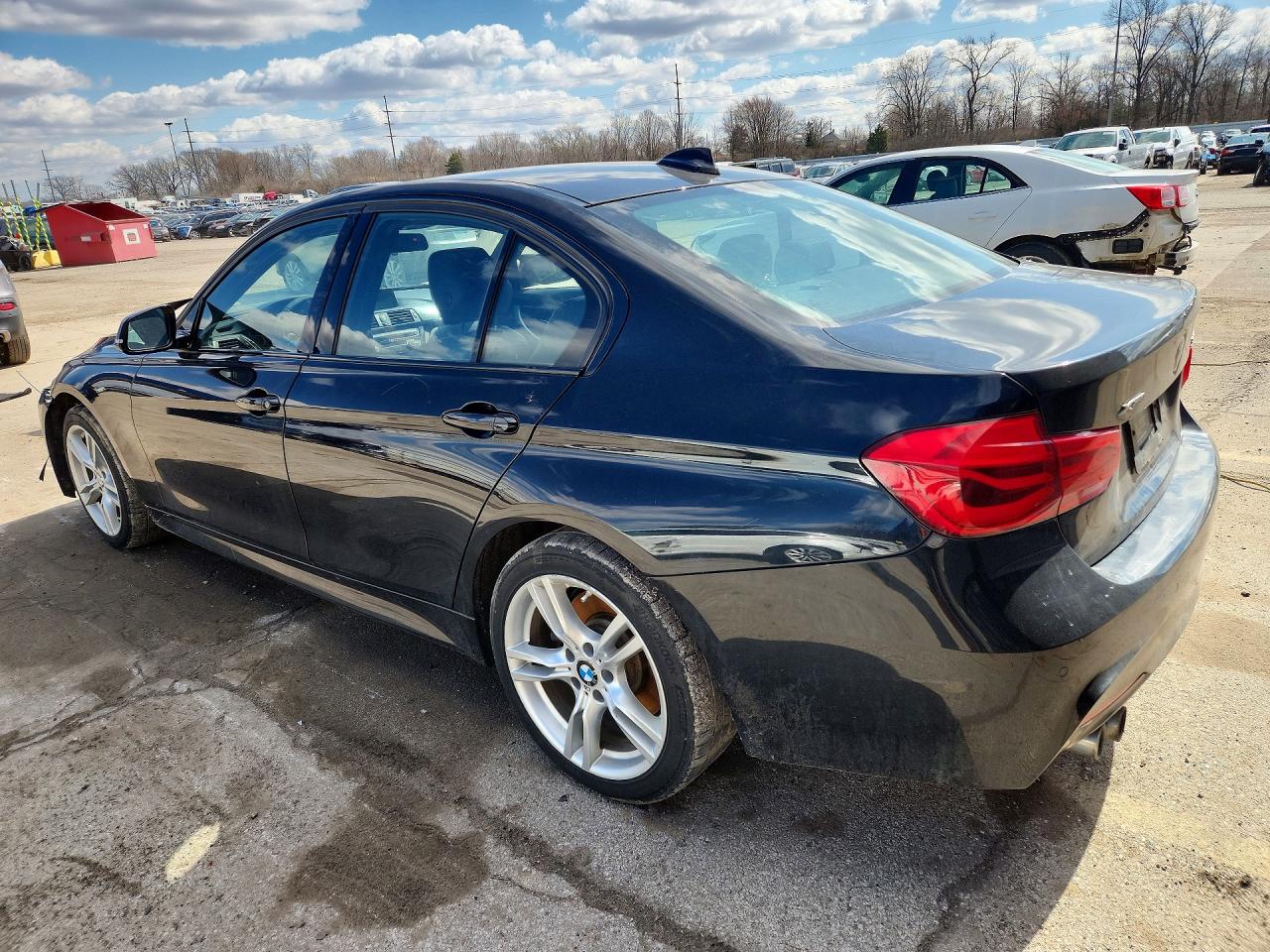 2017 BMW 330 XI — снимка 2