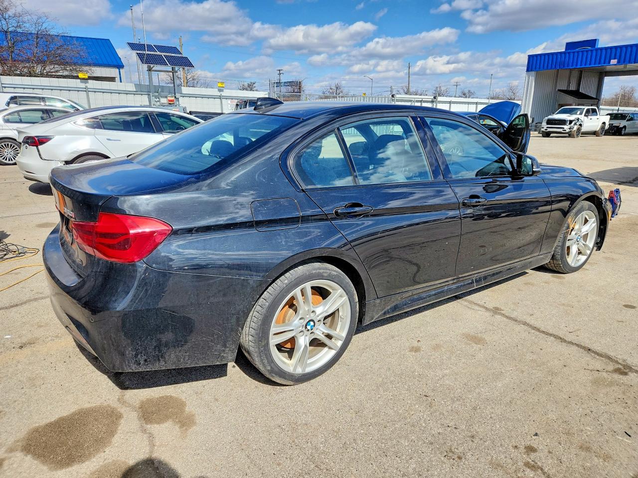 2017 BMW 330 XI — снимка 3