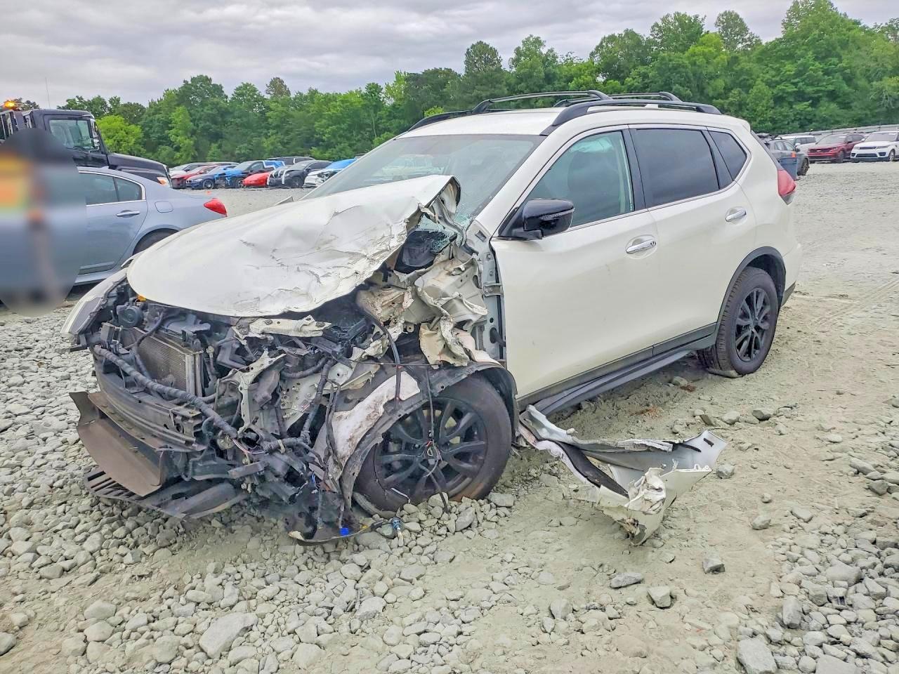 2018 NISSAN ROGUE SV