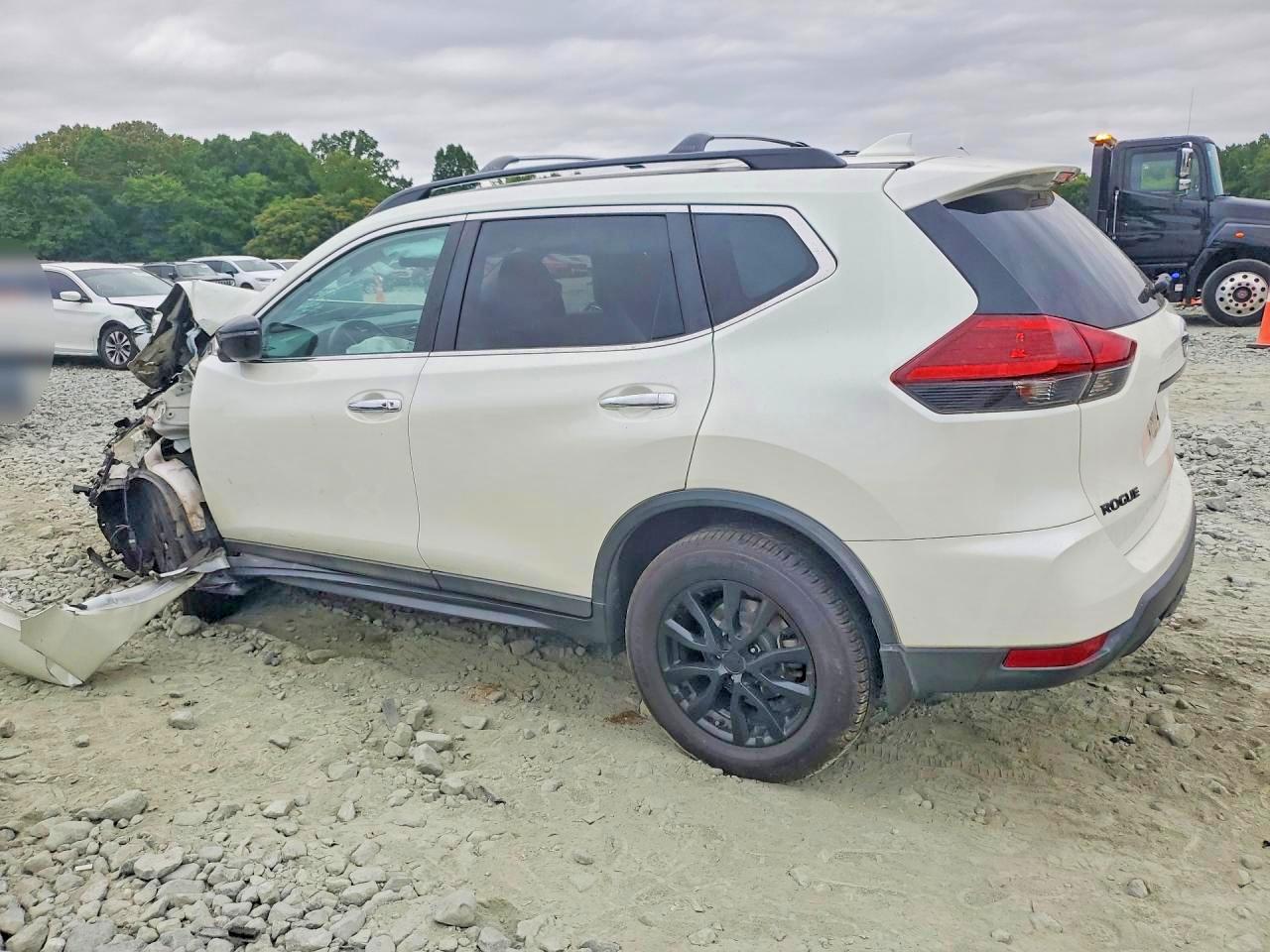 2018 NISSAN ROGUE SV — снимка 2
