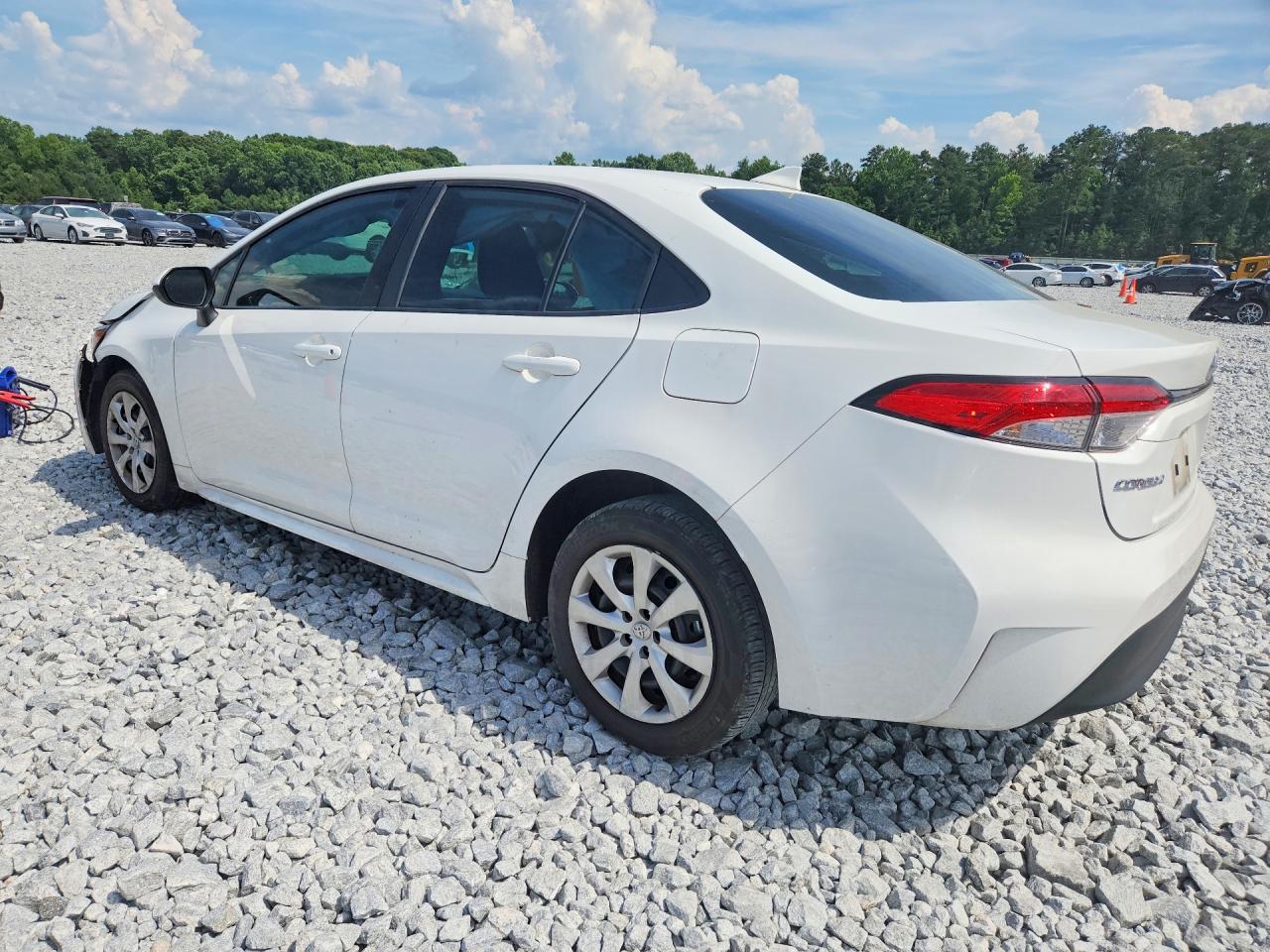2024 TOYOTA COROLLA LE — снимка 2