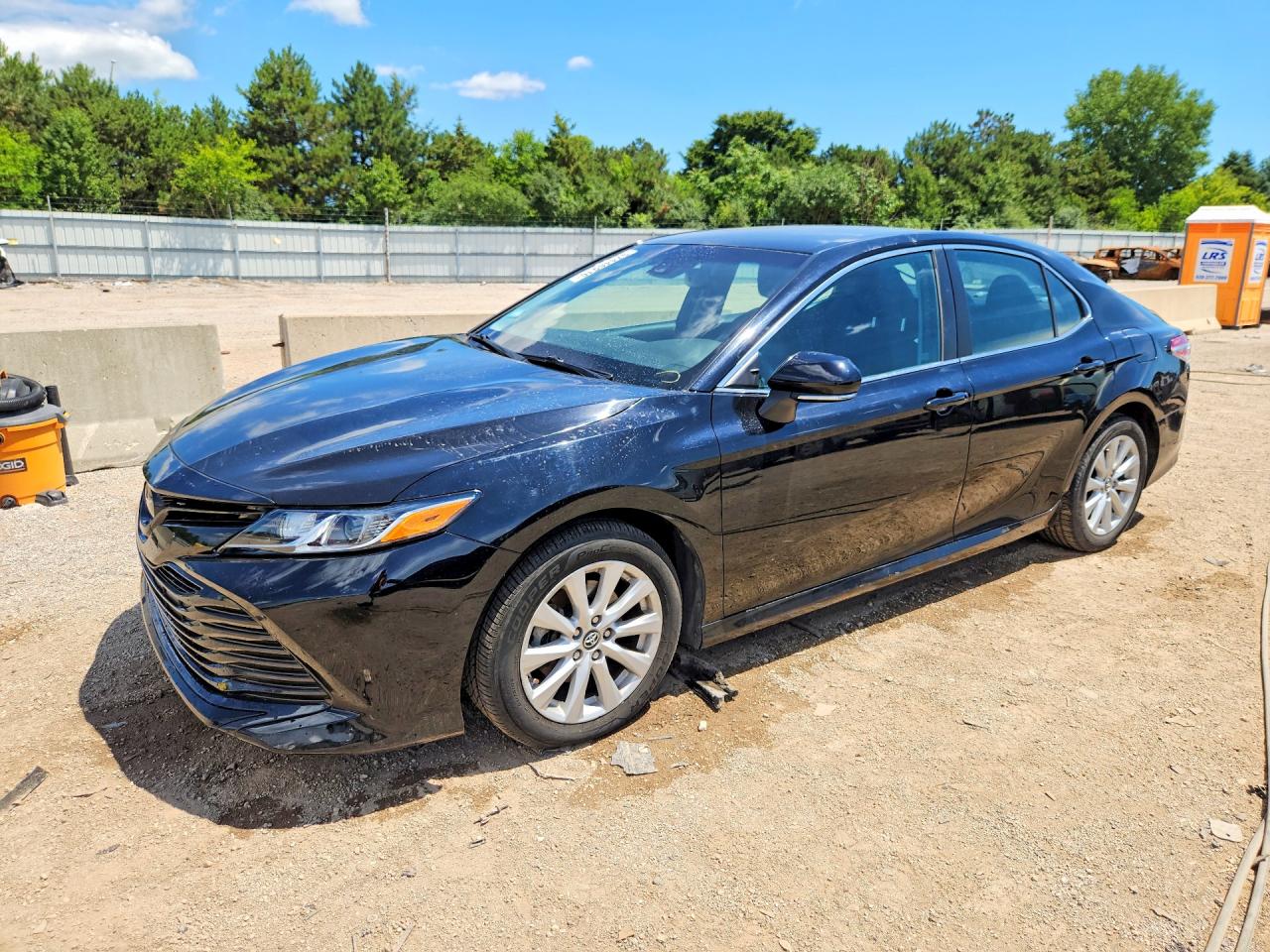 2018 TOYOTA CAMRY LE