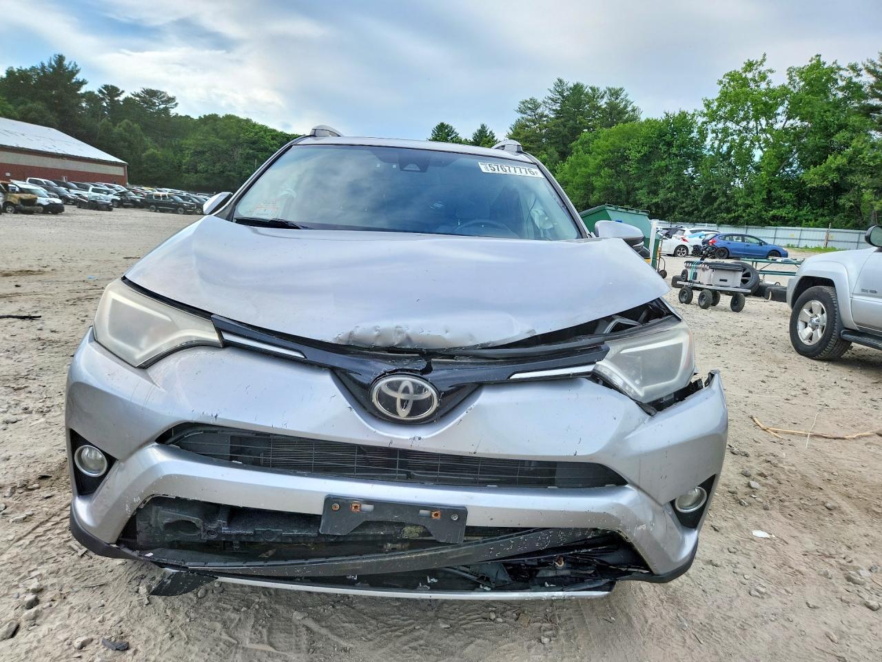 2017 TOYOTA RAV4 XLE — снимка 5