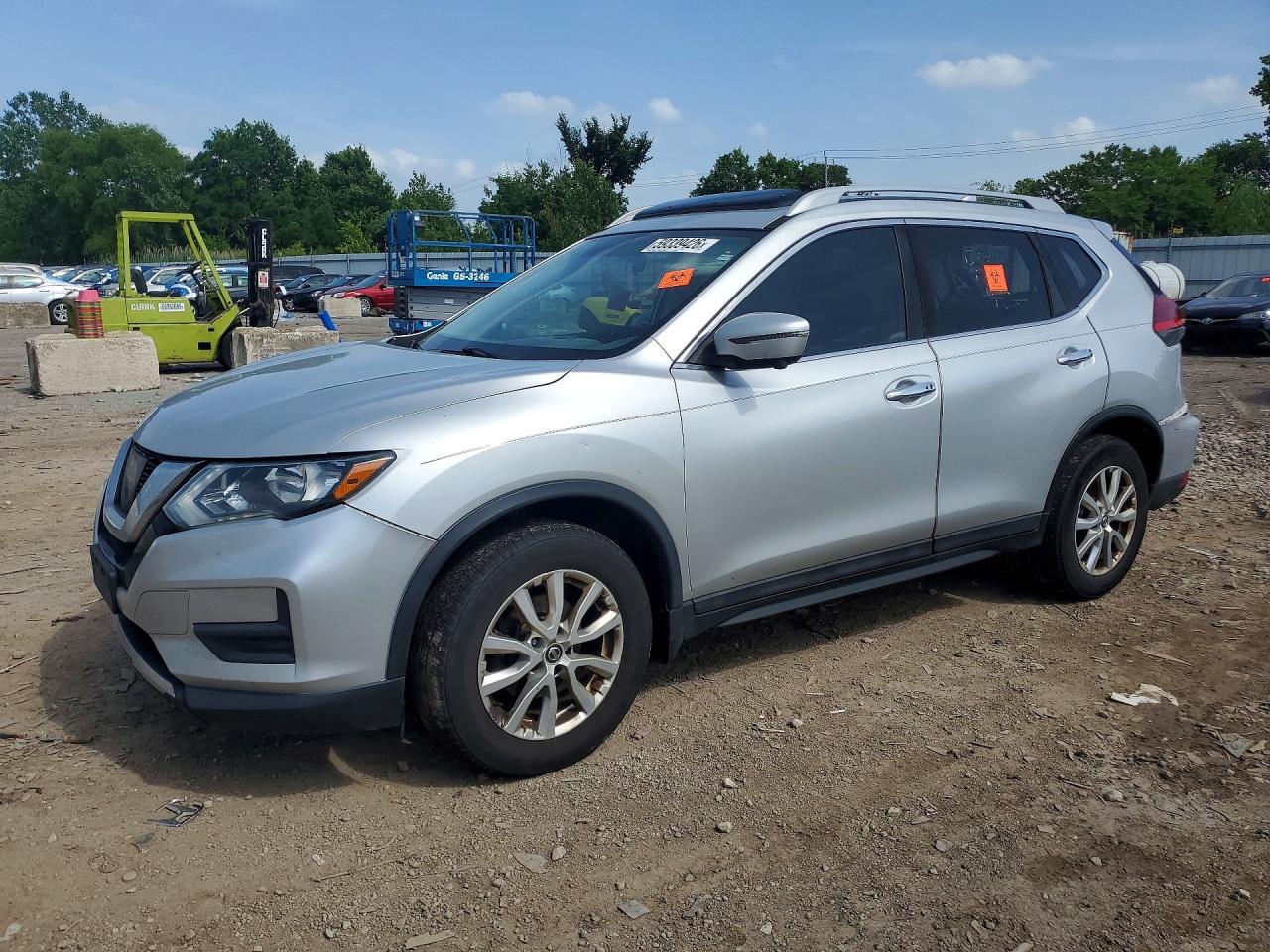 2017 NISSAN ROGUE SV