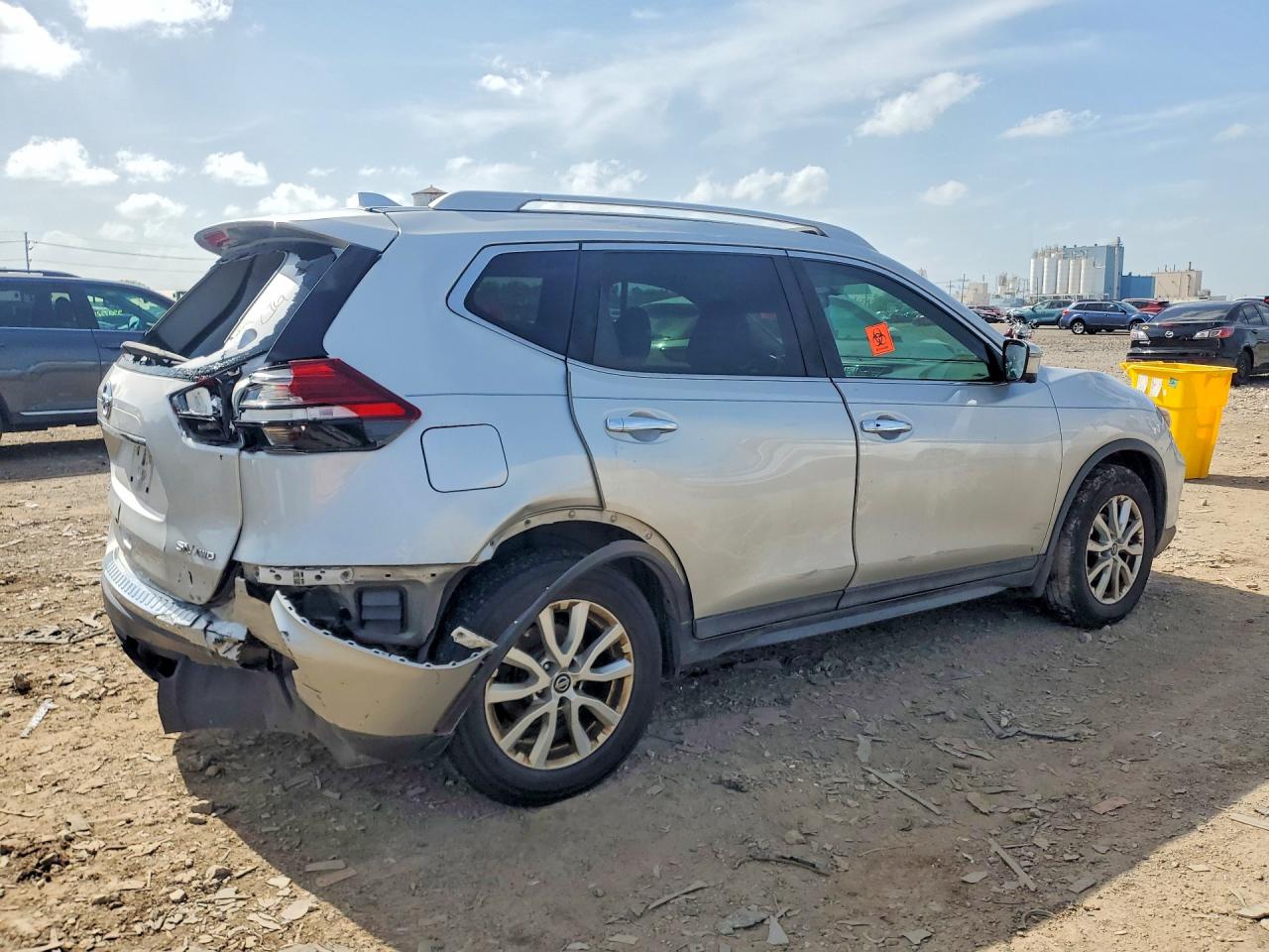 2017 NISSAN ROGUE SV — снимка 3