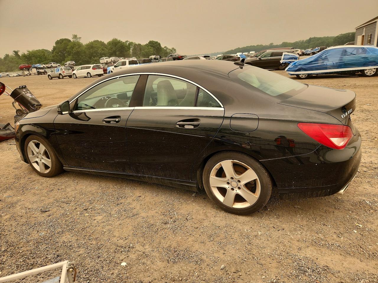 2015 MERCEDES-BENZ CLA 250 4MATIC — снимка 2
