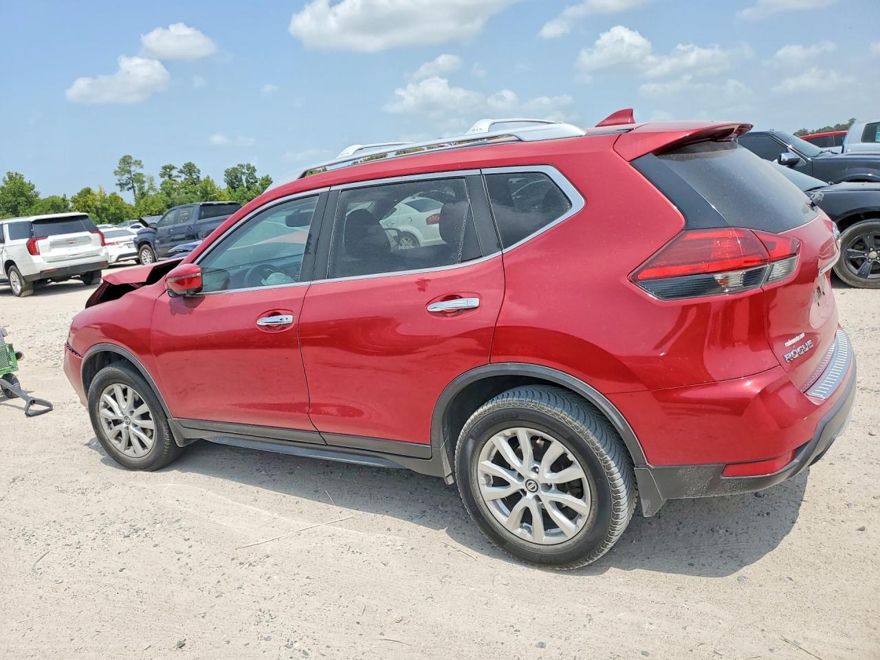 2017 NISSAN ROGUE SV — снимка 2