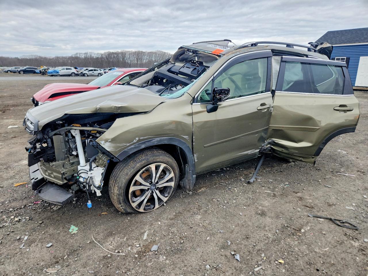 2022 SUBARU FORESTER LIMITED