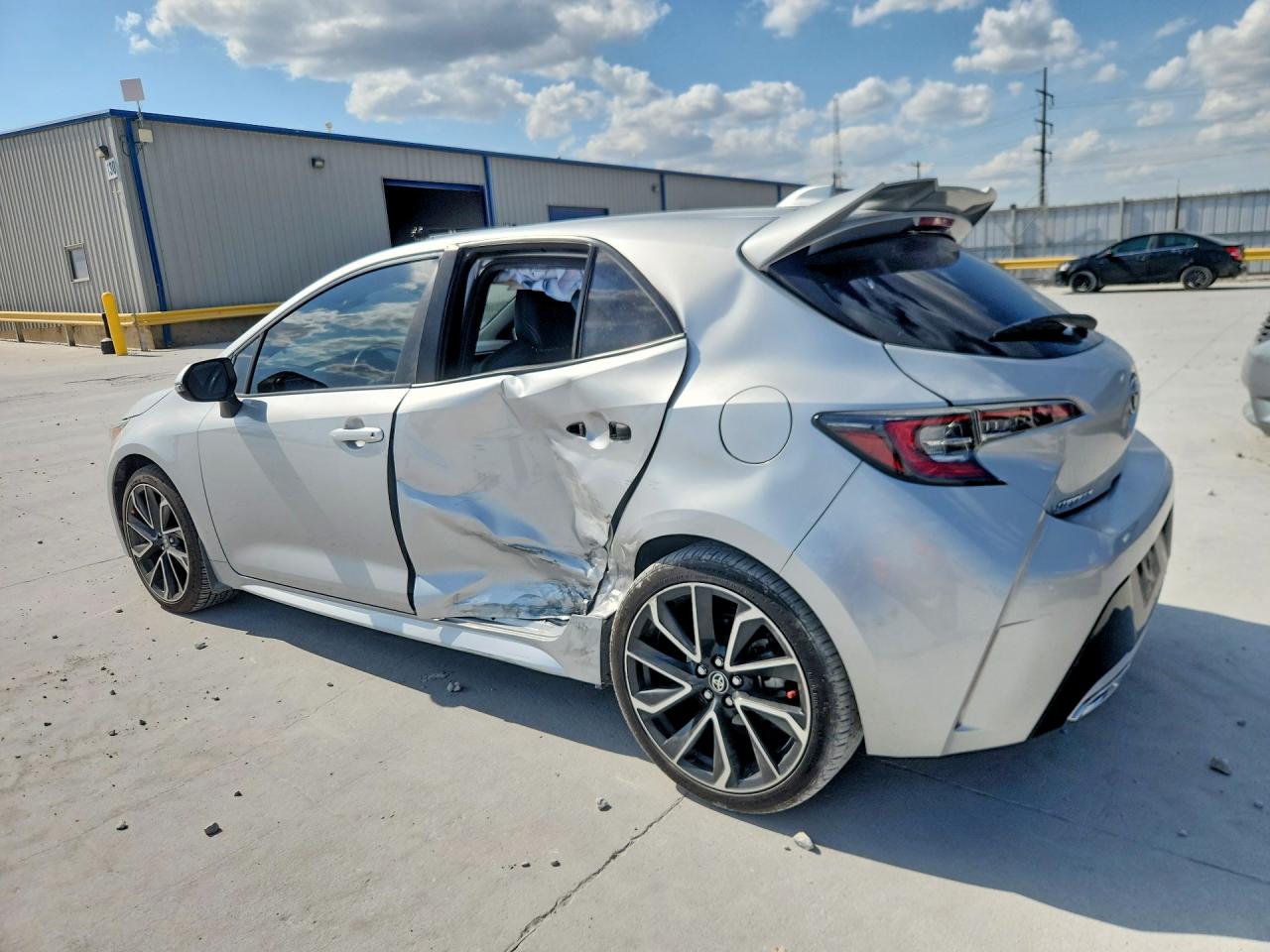 2019 TOYOTA COROLLA HATCHBACK XSE — снимка 2