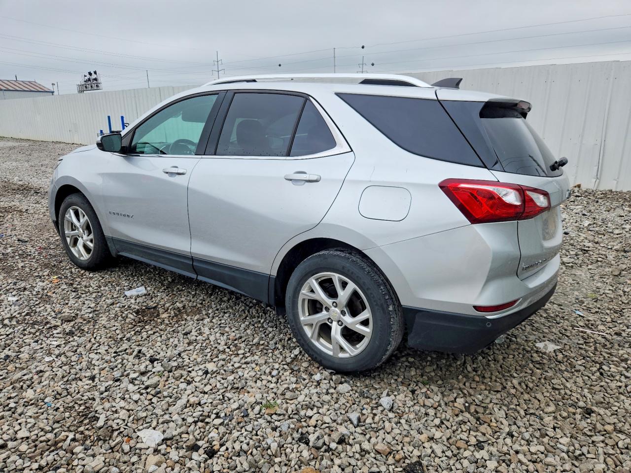 2019 CHEVROLET EQUINOX LT — снимка 2